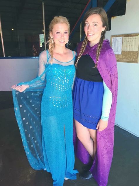 Diy Princess Anna Costume, Anna Diy Costume Women, Diy Elsa Costume For Women, Diy Anna Costume Adult, Anna And Elsa Costumes, Anna Costume Diy, Elsa Costume Adult, Julia Nicole, Red Head Halloween