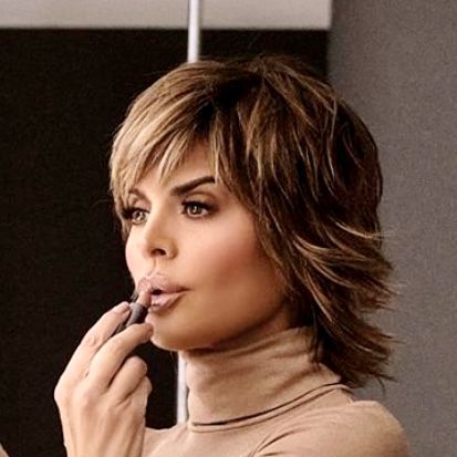 Lisa Rinna Haircut, Best Hairstyles For Women, Shaggy Short Hair, Short Shag Hairstyles, Lisa Rinna, Choppy Bob Hairstyles, Hairstyles For Women Over 50, Messy Short Hair, Shag Hairstyles