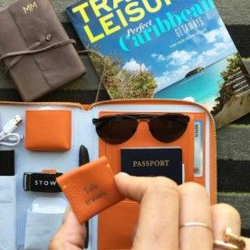 MM Travel Essentials - The Tig Meghan Markle Travel, The Tig Meghan Markle, Meghan Mark, Meghan Markle Instagram, Estilo Meghan Markle, Sarah Rafferty, Delete Instagram, The Tig, Best Instagram Photos