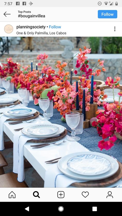 Bougainvillea Table Decor, Birthday Table Aesthetic, Sunset Wedding Flowers, Rectangle Wedding Table Decor, Green Event Decor, Dahlia Centerpiece Wedding, Bodrum Wedding, Vibrant Spring Wedding, Dahlia Centerpiece