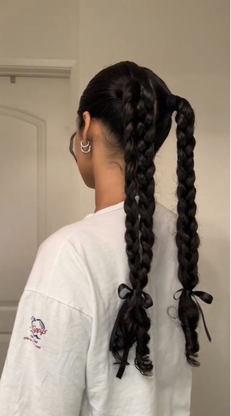 Κούρεμα Bob, Fishtail Braid, Pigtail Braids, Ribbon Hairstyle, Hairdos For Curly Hair, Hair Stylist Life, Hairstyles For School, Aesthetic Hair, Trendy Hairstyles