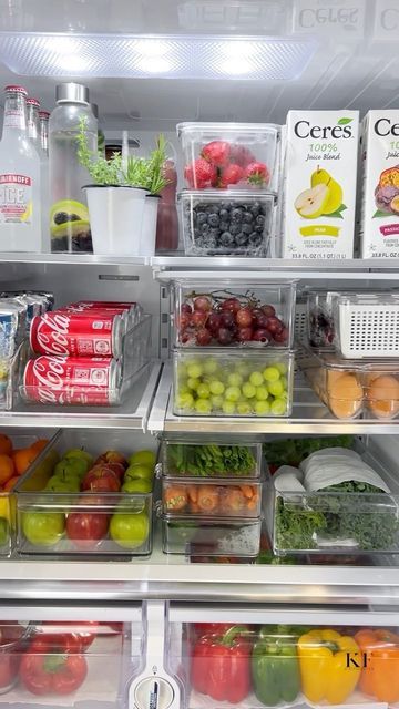 Healthy Fridge, Desain Pantry, Video Making, Kitchen Organisation, Refrigerator Organization, Fridge Organization, Healthy Food Motivation, Aesthetic Food, Kitchen Organization