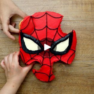 Incredible Cupcakes, Spidey Party, Spiderman Cupcakes, Pull Apart Cupcakes, Montessori Homeschool, Spiderman Cake, Kids Cakes, Amazing Spider Man, Cake Decorating Ideas