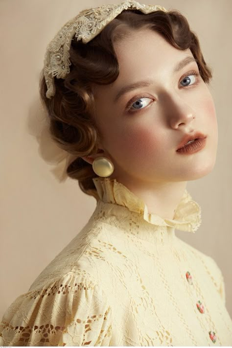 Victorian Makeup, Love Photoshoot, Beautiful Portraits, Photoshoot Fashion, Photo Love, Face Photography, Fine Art Portraits, Photographer Photo, Artist Drawing