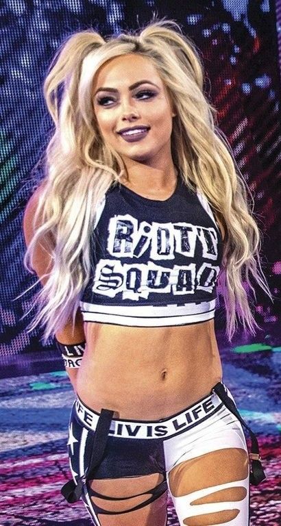 John Cena And Nikki, Wwe Liv Morgan, Liv Morgan Wwe, Gionna Daddio, Wwe Logo, Dope Swag Outfits, Wwe Outfits, Lilly Pulitzer Outfits, Women In Sports