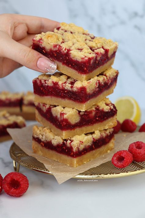 Raspberry Shortbread Crumble Bars - Gills Bakes and Cakes Award Winning Baked Goods, Raspberry Shortbread Bars, Shortbread Crumble, Raspberry Shortbread, Strawberry Shortcake Bars, Streusel Bars, Homemade Raspberry Jam, Tray Bake Recipes, Shortbread Bars