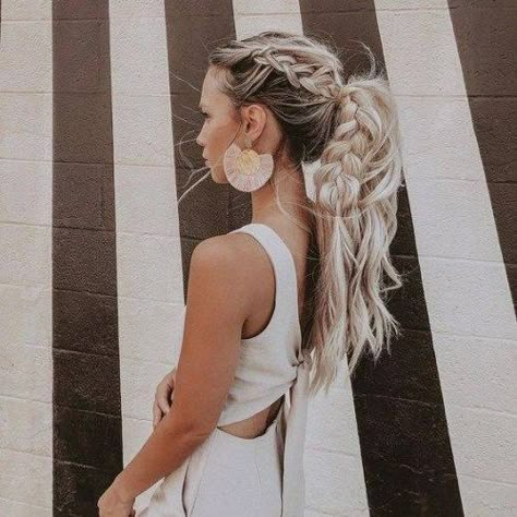 Summer Ponytail Hairstyles, Wedding Ponytail Hairstyles, Hairstyles Buns, Summer Ponytail, Wedding Ponytail, Wand Hairstyles, High Ponytail Hairstyles, Hairstyles Straight, Hairstyles Natural