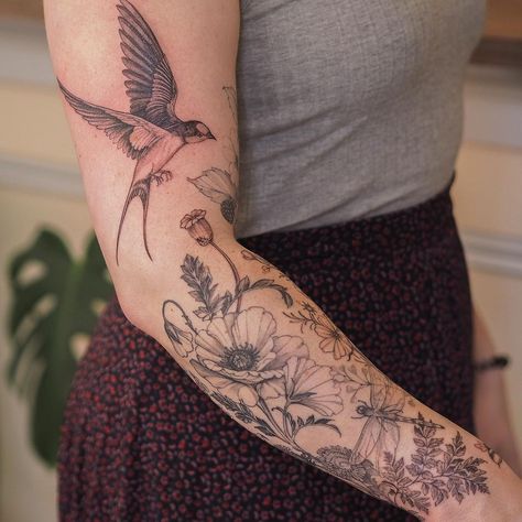 Natur Tattoo Arm, Font Tato, Tattoo On Wrist, Filler Tattoo, Arm Sleeve Tattoos For Women, Nature Tattoo Sleeve, Tattoo Filler, Wildflower Tattoo, Tattoos For Women Half Sleeve