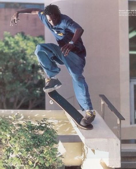 . Kareem Campbell, Skater Poses, Skate Photography, Skate Photos, Skateboard Photography, Skater Boys, Skate Street, 90s Skater, Skater Aesthetic