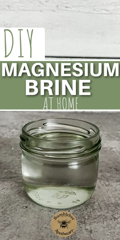 Make Magnesium Oil, Magnesium Flakes, Magnesium Oil Spray, Magnesium Lotion, Magnesium Spray, Săpunuri Handmade, Herbal Remedies Recipes, Salve Recipes, Lotion Recipe