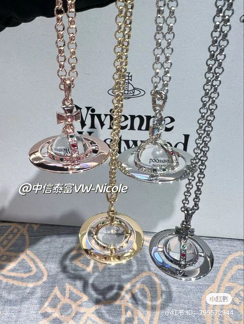 Nana Vivienne Westwood Necklace, Vivene Westwood Necklace, Vivenne Westwood Necklace, Vivian Westwood Neckles, Vivienne Westwood Collection, Vivienne Westwood Orb Necklace, Vienne Westwood Jewelry, Vivienne Westwood Jewellery Aesthetic, Vivienne Westwood Nana