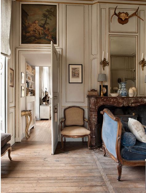 living with French antiques - a passion - MY FRENCH COUNTRY HOME My French Country Home, Vintage Interior Design, French Interior, Vintage Interior, French Country House, Country House Decor, French Decor, Country Home Decor, Boho Home