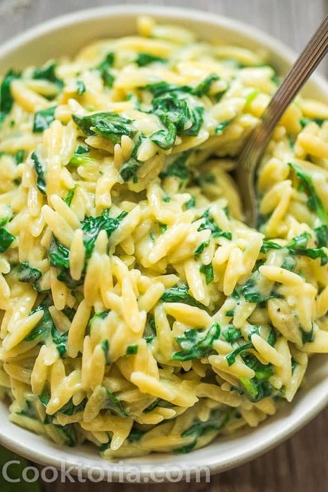 Newsletter from Cooktoria Creamy Spinach Orzo, Orzo And Spinach, Orzo Side, Orzo Recipes Side, Orzo Spinach, Spinach Orzo, Creamy Orzo, Side Dishes For Chicken, Orzo Recipes