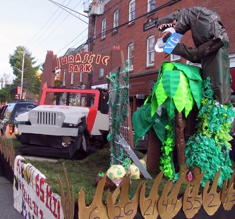 Hoco Floats, Jurassic Park Halloween, Parade Float Theme, Homecoming Float Ideas, Student Council Ideas, Alumni Reunion, Student Council Campaign Posters, Homecoming Floats, Student Council Campaign