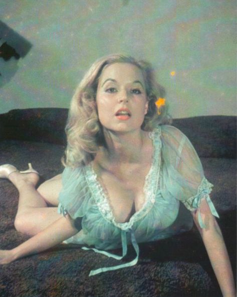 Beautiful Woman With a Perfect Body: 33 Rare and Gorgeous Color Photos of Betty Brosmer in the 1950s ~ vintage everyday Betty Brosmer, Rare Historical Photos, Classic Actresses, Famous Photographers, Fitness Experts, Vintage Pinup, The 1950s, Up Girl, Historical Photos