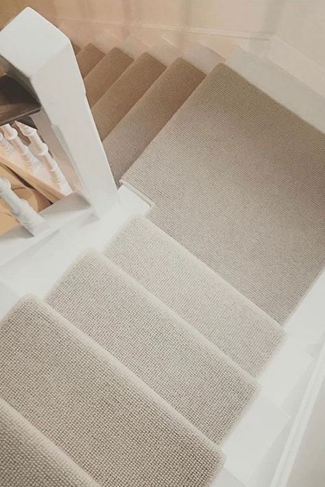 Neutral Carpet Stairs And Landing, Biscuit Colour Carpet Stairs, Carpet Stairs Modern, Scandinavian Carpet Bedroom, Beige Carpet Stairs And Landing, Cream Runner Stairs, Ivory Carpet Bedroom, Off White Carpet Bedroom, Light Carpet Ideas