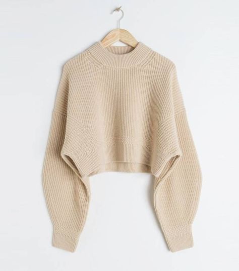 & Other Stories Cropped Wool Blend Sweater Winter Running Outfit, Front Roe, Louise Roe, Cropped Knit Sweater, Running Clothes, Beige Sweater, Sweater Pullover, Beauty Lifestyle, Wool Blend Sweater