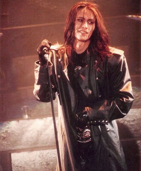 Atsushi Sakurai Long Hair, Atsushi Sakurai 80s, Goth Guy, Sakurai Atsushi, Goth Guys, Kei Visual, Buck Tick, Japanese Rock, Japanese Men