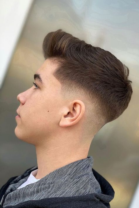 Side Faded Hairstyle Men, Undercut Hairstyle Men Fade, Low Fade Side Part, Fresh Cut Hair Men, Low Fade Haircut Mens Medium, Low Mid Fade, Low Fade Haircut Men, Low Skin Fade Haircut Men, Low Fade Cut