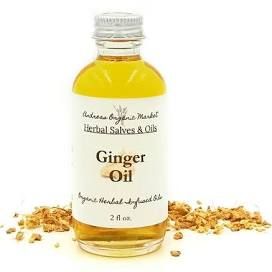 Diy Ginger Oil, Diy Massage Oil Recipes, 2000 Food, Human Body Science Projects, Diy Massage Oil, Medicinal Oils, Herbal Salves, Soap Nuts, Essential Oil Carrier Oils