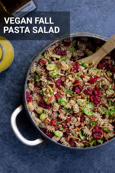 Vegan Fall Pasta Salad: A festive vegan fall pasta salad perfect for your Thanksgiving festivities! Filled with veggies, dried fruits, nuts, and whole wheat pasta. || fooduzzi #fooduzzi #veganthanksgiving #pastasalad #thanksgivingside Pasta Salad Fall, Dairy Free Pasta Salad, Thanksgiving Pasta, Fall Pasta Salad, Salad Fall, Salad Thanksgiving, Pasta Salad Vegan, Thanksgiving Veggies, New Years Recipes