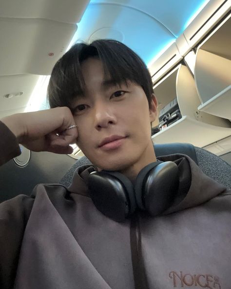 Park Seo Joon Selca, Park Seo Joon Instagram, Joon Park, Icon Parking, Park Seojun, What's Wrong With Secretary Kim, Park Seo Jun, Park Seo Joon, Seo Jun