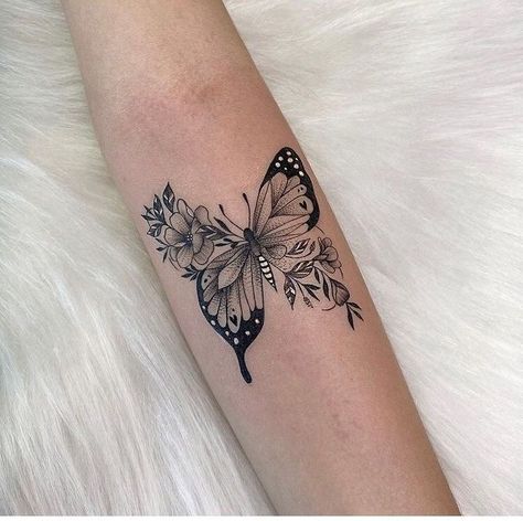 Black And Gray Feminine Tattoos, Medium Size Tattoo, Rip Tattoos For Dad, Medium Size Tattoos, Matching Bff Tattoos, Shin Tattoo, Ankle Tattoos For Women, Boho Tattoos, Mommy Tattoos