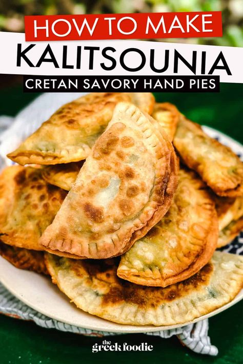 Kalitsounia-Cretan Savory Hand Pies Jamaican Hand Pies, Greek Meat Hand Pies, Cretan Food, Hand Pies Recipes, Best Panini Recipes, Savory Hand Pies Recipes, Savoury Pastry Recipe, Hand Pies Savory, Phyllo Recipes