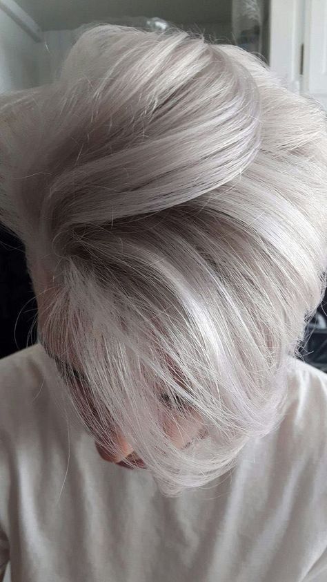 Platinum Mens Hair, Platinum Blonde Hair Men Aesthetic, Platinum Blonde Hair Man, White Hair Man Aesthetic, White Blonde Hair Men, Silver Hair Guys, White Hair Boy Aesthetic, Silver Hair Man, White Hair Guy