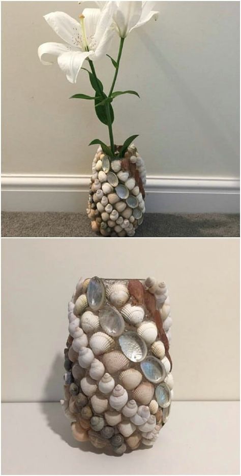 30 Easy DIY Vases To Show Off Your Summer Flowers #diy #decorating #decor #crafts #vases #handmade #flowers Seashell Vase Diy, Seashell Vases Ideas, Diy Crafts Vases, Seashell Vase, Seashells Crafts, Sea Shell Design, Diy Vases, Seashell Art Diy, Unique Flower Vases