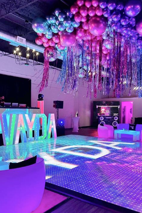 Check out this fantastic disco Sweet 16! The decor is amazing!! See more party ideas and share yours at CatchMyParty.com 2000s Sweet 16 Theme, Club Themed Sweet 16, Theme Sweet 16 Ideas, Sweet 16 Night Club Theme, Disco Party At Home, Sweet Sixteen Disco Party, Sweet 16 Surprise Party Ideas, Sweet 16 Birthday Party Decorations, Sweet 16 Pastel Theme