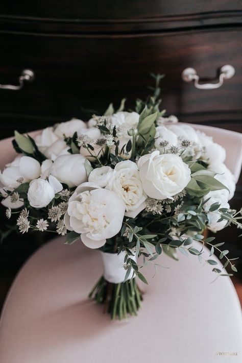 Elegance Photography, Bridal Bouquet Flowers, White Bridal Bouquet, White Wedding Bouquets, Bride Bouquets, Wedding Mood, Bridal Flowers, Flower Bouquet Wedding, Wedding Florals