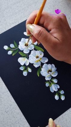 3d Flower Painting, Painting Flowers Tutorial, Easy Flower Painting, Acrylic Art Projects, Acrylic Painting Flowers, Painting Art Lesson, Acrylic Painting Techniques, Delicate Beauty, Heart Painting