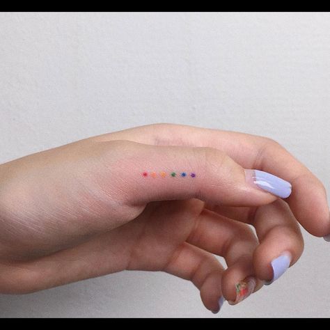 Colour Finger Tattoo, Mini Rainbow Tattoo, Subtle Pride Tattoo, Lgbtq Tattoos Ideas, Small Color Tattoo, Rainbow Tattoo Ideas, Lgbtq Tattoos, Rainbow Tattoo, Tiny Tattoos For Women