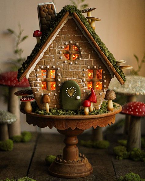 Must Love Herbs on Instagram: “My Gingerbread Toadstool Cottage! It has a “living roof” made from cake crumbs. There are marzipan mushrooms that I hand sculpted and…” Love Herbs, Homemade Gingerbread House, Gingerbread House Ideas, Gingerbread House Patterns, Gingerbread Cottage, Cottagecore Christmas, Gingerbread House Designs, Gingerbread Party, Gingerbread House Cookies