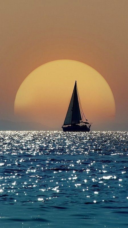 Sailboat Pictures, Navi A Vela, Alam Yang Indah, Sailboats, In The Ocean, Beautiful Sunset, Albania, Sunset Photography, Beach Life