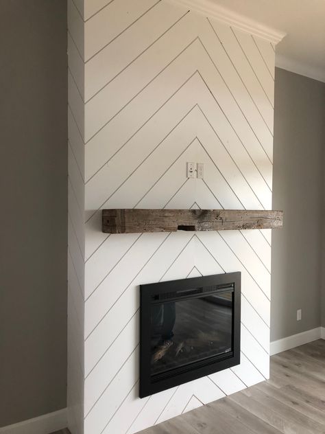 Fireplace Wood Wall Ideas, Gas Fireplace Accent Wall, Fireplace Feature Wall Ideas Shiplap, White Chevron Fireplace, Chevron Fireplace Wall Wood, Plank Accent Wall Living Room, Accent Walls In Living Room With Electric Fireplace, Modern Fireplace Remodel Ideas, Fireplace In Dining Room Ideas Farmhouse