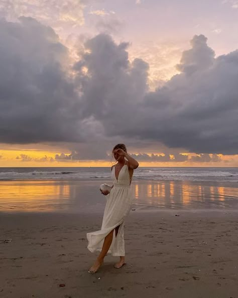 Romantic Dreamy Aesthetic, Libbie Core, Rebeccacore Aesthetic, Rebecca Core Aesthetic, Kelly Core Aesthetic, Clean Girl Beach Aesthetic, Gabriella Core Aesthetic, Cloud Girl Aesthetic, Romantic Girl Aesthetic