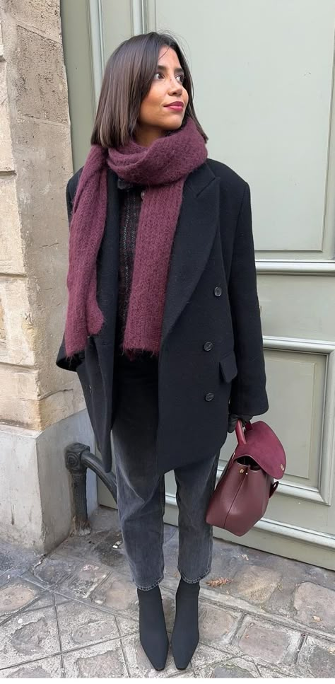 Burgundy Hat Outfit, Black Blazer Style, Street Style Fall Winter, Swedish Fashion, Casual Day Outfits, Paris Outfits, Mode Casual, Looks Street Style, Autumn Street Style