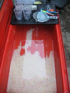 Water Tray Ideas Eyfs, Water Tray Ideas, Sensory Tubs, Eyfs Ideas, Tuff Spot, Eyfs Classroom, Early Years Classroom, Continuous Provision, Eyfs Activities