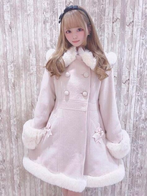 Cute Pink Coat, Japanese Winter Coat, Kawaii Winter Coat, Liz Lisa Coat, Winter Kawaii Outfits, Winter Outfits Kawaii, Japanese Winter Outfits, Kawaii Winter Outfits, Japanese Winter Fashion