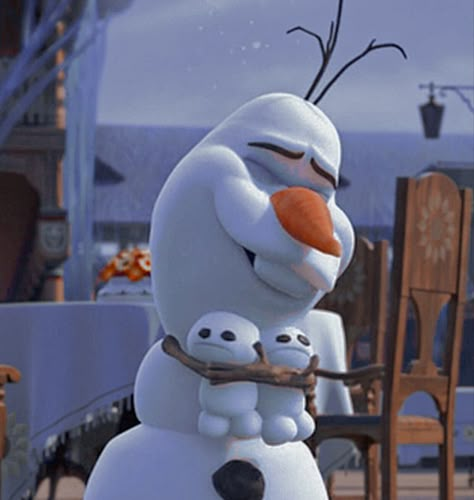 #olaf #disney #aesthetic Fall Astethic, Disney Olaf, Disney Icons, Disney Aesthetic, Cute Disney, Disney Wallpaper, Olaf, S N, Disney Pixar