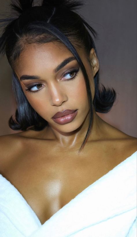 Lori Harvey Hair, 90s Makeup Look, Lori Harvey, Braut Make-up, Cute Makeup Looks, Makeup Obsession, Makeup For Black Women, Face Card, Glam Makeup