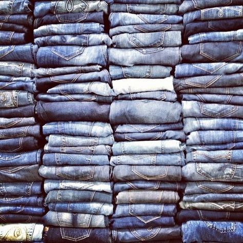 How Do You Organize Your Jeans? Jeans On Jeans, Look Jean, Denim Inspiration, All Jeans, Denim On Denim, Denim Day, Indigo Denim, Denim Style, The Blues