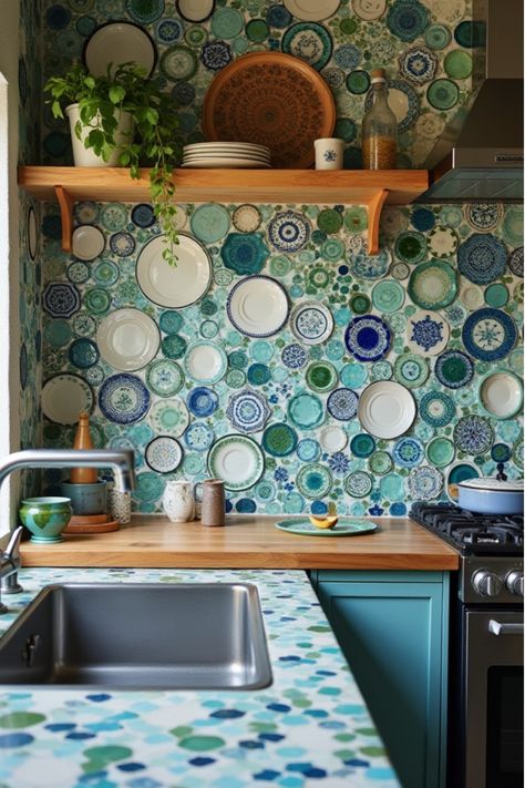 Ceramic plate mosaic kitchen backsplash in blue and green Kitchen Backsplash Ending, Kitchen Backsplash Colorful, Teal Kitchen Backsplash, Vintage Kitchen Backsplash Ideas, Colorful Kitchen Backsplash Ideas, Vintage Kitchen Backsplash, Kitchen Mosaic Backsplash, River Rock Backsplash, Ceiling Tile Backsplash