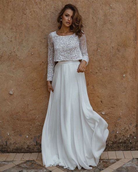 Choose Wedding Dress, 2 Piece Wedding Dress, Crop Top Wedding Dress, Ideas Matrimonio, Column Wedding Dress, Two Piece Wedding Dress, Anna Campbell, Cheap Wedding Dresses Online, Wedding Skirt