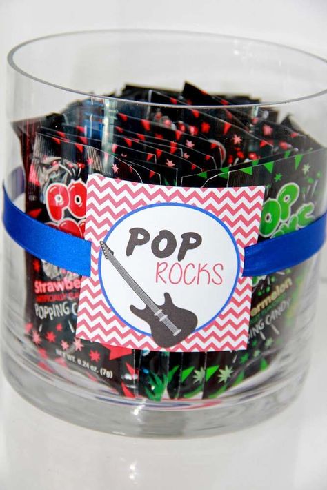 Pop Rocks at a 1 Direction birthday party! See more party planning at CatchMyParty.com! One Direction Birthday Party, Born Two Rock, Festa Rock Roll, Rock And Roll Birthday Party, One Direction Birthday, Guitar Party, Pop Star Party, Rock And Roll Birthday, Music Birthday Party