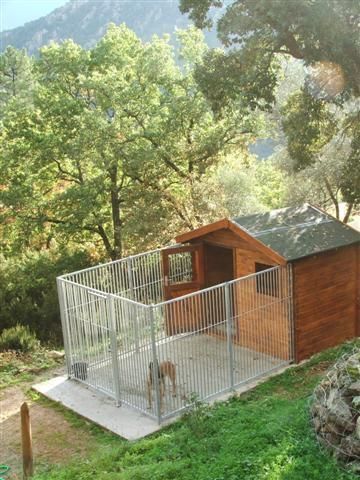 Kennel Ideas Indoor Diy, Dog Kennel Ideas Indoor Diy, Dog Kennel Ideas Outdoor Diy, Build Dog Kennel, Indoor Dog Kennel Ideas, Kennel Ideas Indoor, Dog Kennel Ideas Indoor, Dog Kennel Ideas Outdoor, Outdoor Dog Kennel Ideas