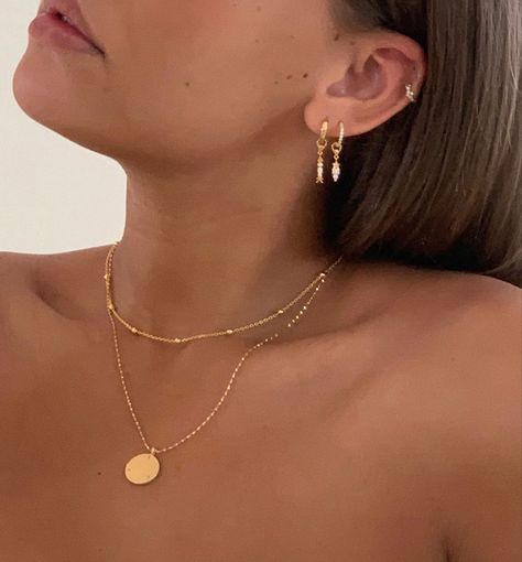 Hoco Jewelry, Gold Jewelry Prom, Necklace Combo, Dainty Gold Earrings, Prom Necklaces, Dainty Gold Jewelry, Gold Necklace Simple, Small Necklace, Prom Earrings