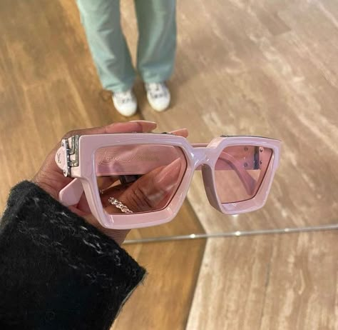 𝓜. on Twitter: "PASTEL LOUIS VUITTON SUNGLASSES.… " Pink Glasses, Louis Vuitton Pink, Trendy Glasses, Cute Sunglasses, Fashion Eye Glasses, Cute Glasses, Stylish Glasses, Trendy Sunglasses, نظارات شمسية